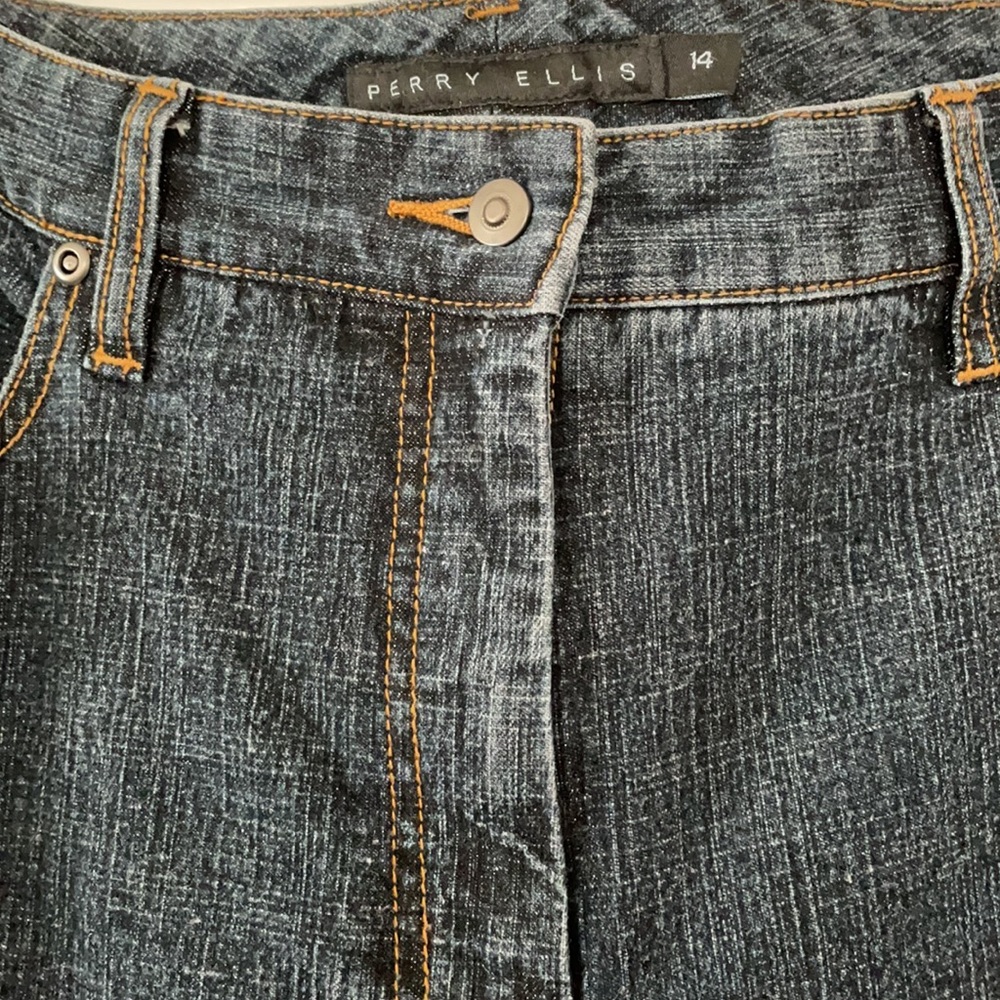 Perry Ellis Size 14 Jeans- Like new!